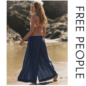 🔥NWTS! FREE PEOPLE Rising Sun Pants M Billowy Wide-Leg Comfy Soft Navy Pants